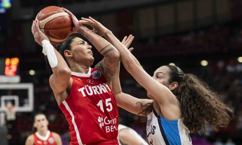 a milli kadin basketbol takimi ceyrek finalde 55cee8de1e10 |