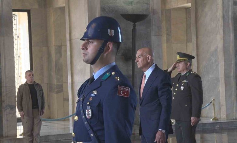 abdnin yeni ankara buyukelcisi barrack anitkabiri ziyaret etti ad4d44f180da |