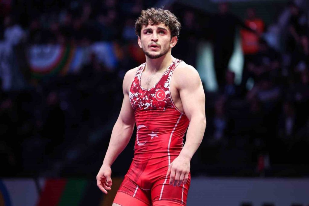 ahmet dumandan altin madalya ef71f40a1e98 |