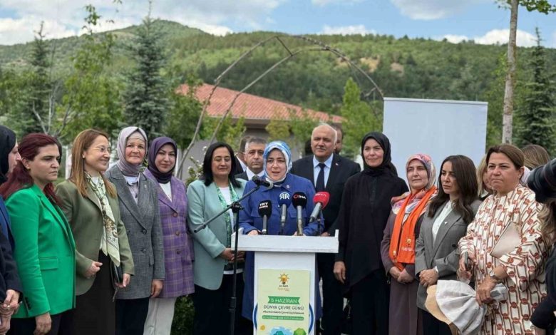 AK Parti Genel Merkez Kadın Kolları Başkanı Ercan: "Bu ülkenin AK yürekli kadınları, Türkiye Yüzyılı’nın yeşil vizyonunun sahadaki mimarlarıdır" 1 ak parti genel merkez kadin kollari baskani ercan bu ulkenin ak yurekli kadinlari turkiye yuzyilinin yesil vizyonunun sahadaki mimarlaridir 52fd5ceffd88 |
