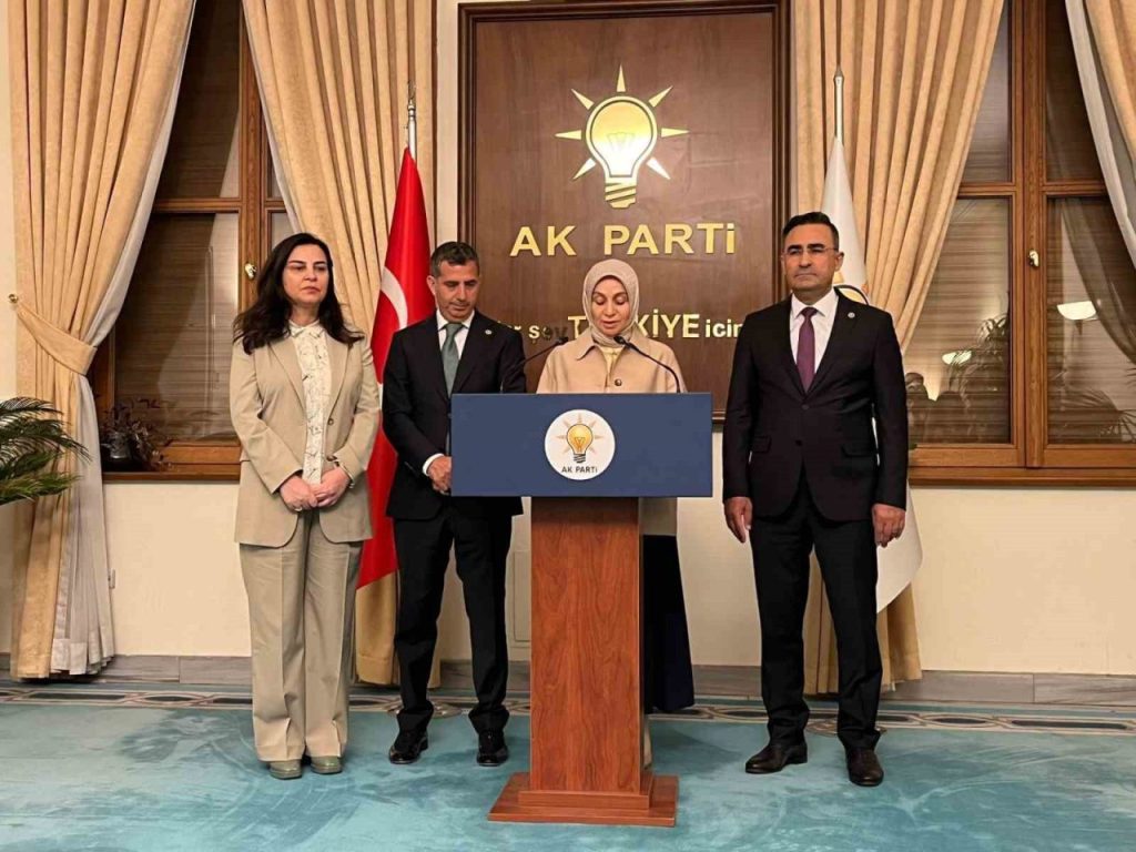 ak parti saglikla ilgili bazi kanunlarda ve degisiklik yapilmasina dair kanun teklifini tbmm baskanligina sundu 806c89b240f3 |