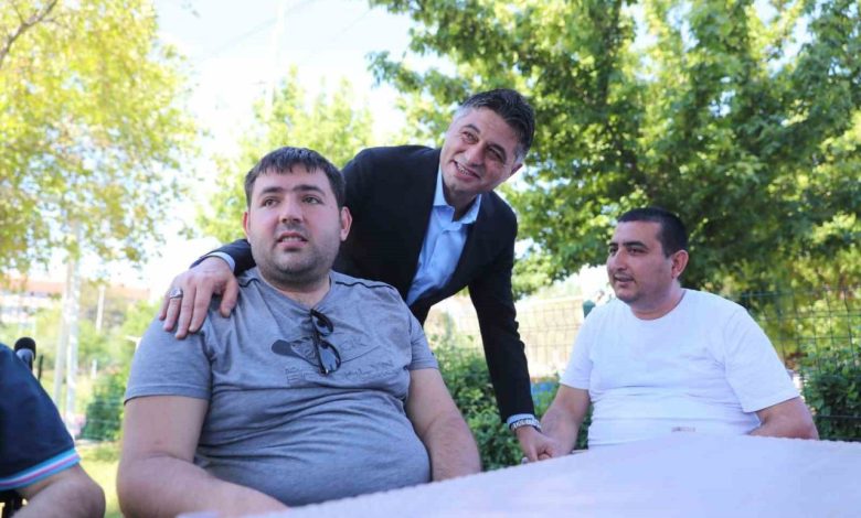 Aliağa’da protokol ve vatandaşlar bayramlaştı 1 aliagada protokol ve vatandaslar bayramlasti d57bd98dbe78 |