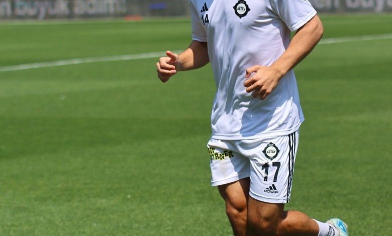 altay emre tangeldi ile yol ayriminda fe3a29967486 |