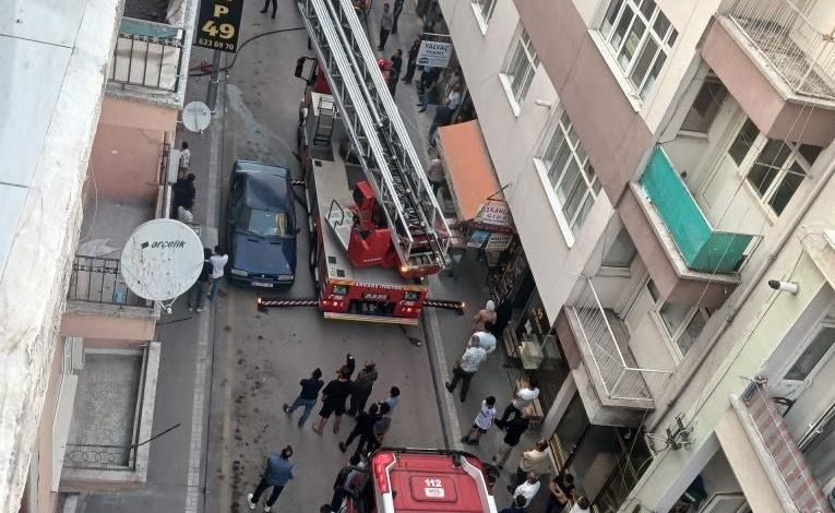 ankara polatlida bina yangini mahsur kalanlar var b9c57629497e |