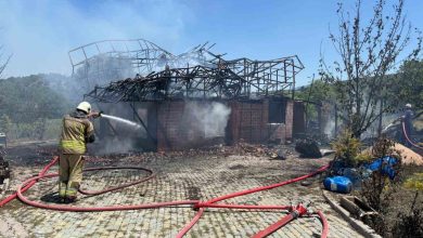 ankarada cikan yanginda bir ev kullanilamaz hale geldi 7fb241840516 |