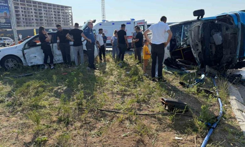 ankarada dolmus ile otomobil carpisti5 yarali 0c16a99f1029 |