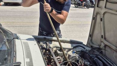 Aracın motoruna giren yılanı elindeki sopayla çıkardı 3 aracin motoruna giren yilani elindeki sopayla cikardi 38fcb3175859 |