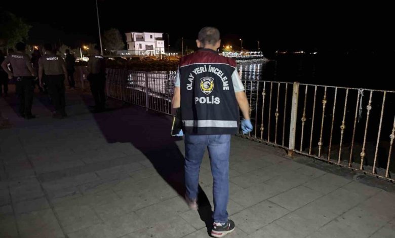 avcilarda husumetliler arasinda silahli kavga 2 yarali 1978a5c215df |