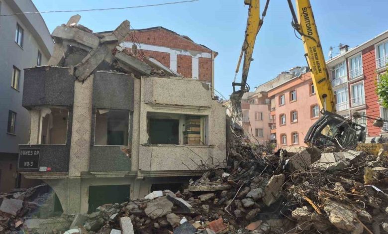 avcilarda kentsel donusum kapsaminda gerceklestirilen yikim kontrolden cikti b4918102e84d |