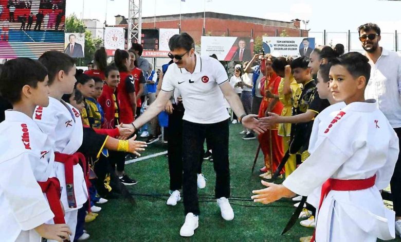 bahcelievler stadyumunda gsb spor okullari acilis toreni gerceklestirdi 75d5e8d7b076 |