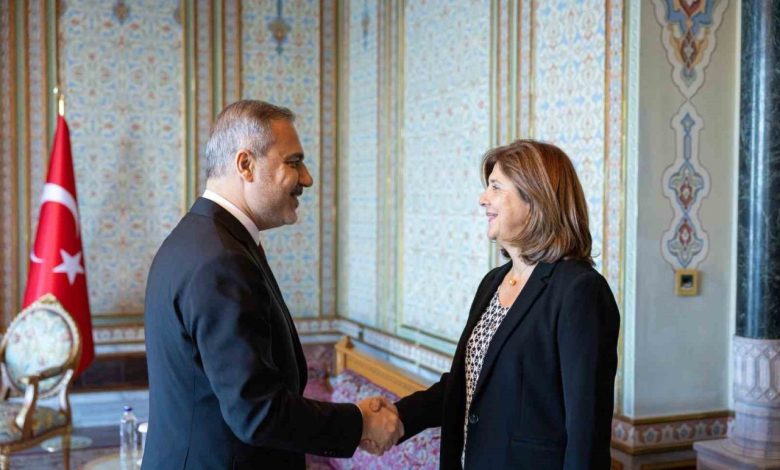 bakan fidan bm kibris sahsi temsilcisi holguni kabul etti 45755e013c68 |