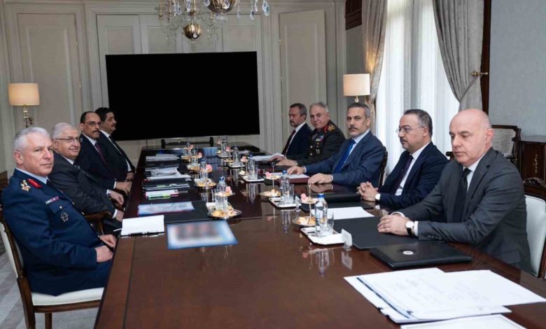Bakan Fidan: "İsrail bölgeyi istikrarsızlaştırmaya yönelik stratejisinden vazgeçmeli" 1 bakan fidan israil bolgeyi istikrarsizlastirmaya yonelik stratejisinden vazgecmeli 13d3b4b2a2c3 |