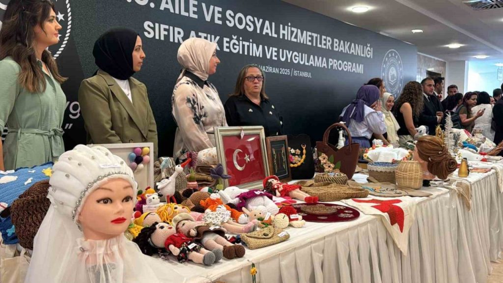 bakan goktas basaksehirde atik egitim ve uygulama programina katildi 2cd7849254e8 |