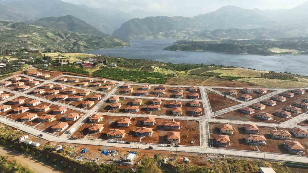 bakan kurum duyurdu kahramanmarasin gol manzarali koy evleri tamamlandi 982e55643313 |