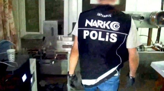 Bakan Yerlikaya: "2 milyon 535 bin 680 adet uyuşturucu hap ele geçirdik" 1 bakan yerlikaya 2 milyon 535 bin 680 adet uyusturucu hap ele gecirdik 875ad2d04ec6 |