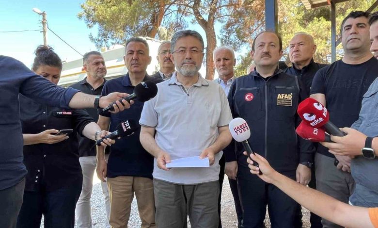 bakan yumakli izmirdeki yanginin enerjisi dusuruldu c811809aa5a5 |