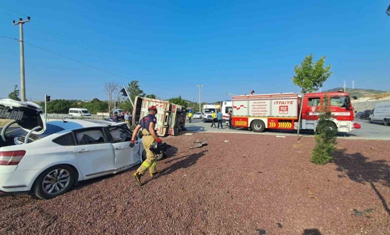 balikesirde kamyon ile otomobil carpisti 1 olu 1 yarali d4acf1b5b111 |