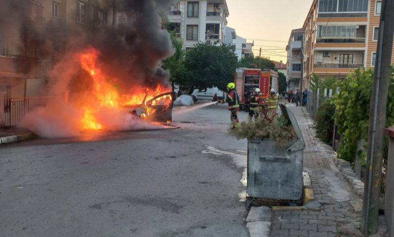 balikesirde seyir halindeki otomobil yandi 133cd4cfdef4 |