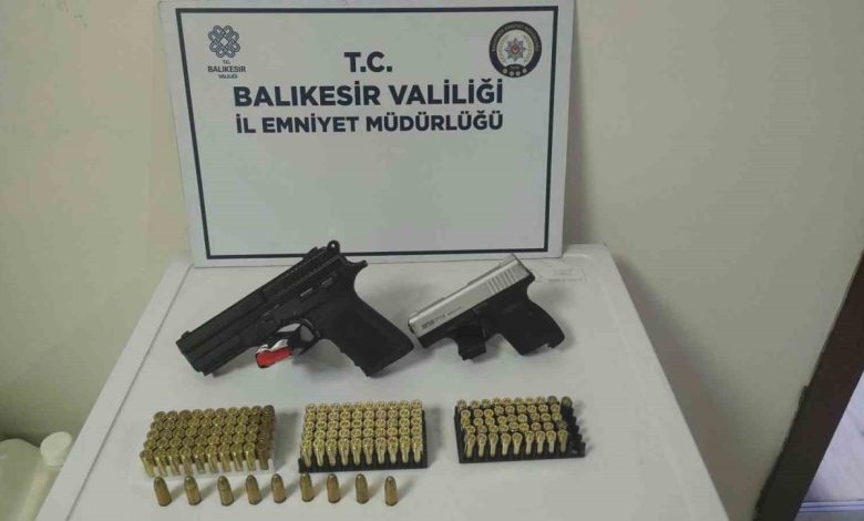 bandirmada ruhsatsiz silah ve muhimmat ele gecirildi 0e6adc672b9e |