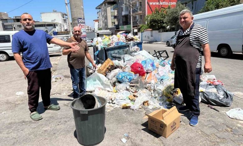bucada isci eyleminin ucuncu gunu sokaklar cop koktu vatandas isyan etti 3009c10556ac |