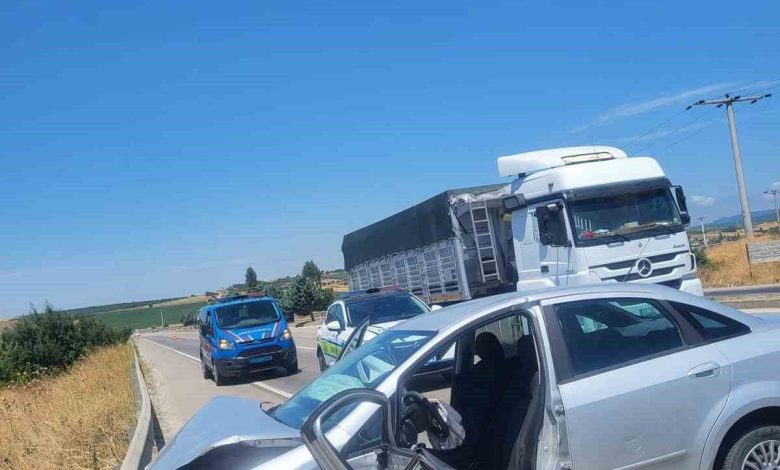 Bursa’da dikkatsizlik kazaya sebep oldu: 5 yaralı 1 bursada dikkatsizlik kazaya sebep oldu 5 yarali 681e6c41782a |