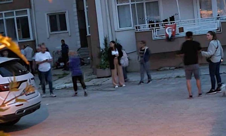 canakkalede cam silen kadin 2nci kattan duserek hayatini kaybetti eeb72b8d1c07 |