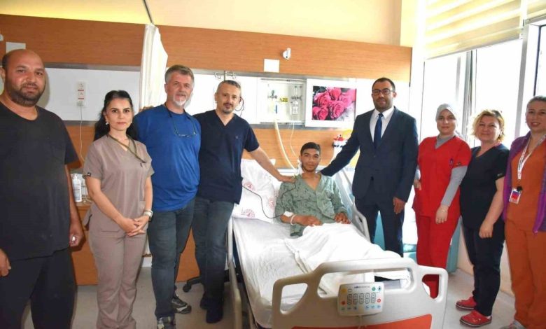 Çanakkale’de ilk kez denen cerrahi yöntemle 15 yaşındaki çocuğun kalbindeki delik kapatıldı 1 canakkalede ilk kez denen cerrahi yontemle 15 yasindaki cocugun kalbindeki delik kapatildi 58d65dc14825 |