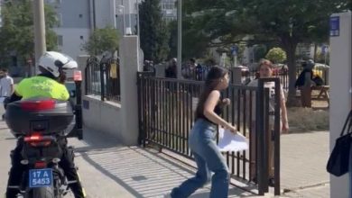 canakkalede sinava gec kalan ogrencileri polis ekipleri yetistirdi 1718a0b2e973 |