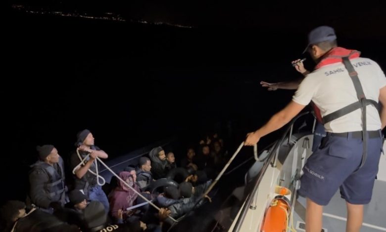 cesme aciklarinda korku dolu anlar 42 kacak gocmen kurtarildi 21156ce4f7f0 |