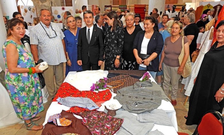 cesme halk egitim merkezinden yil sonu sergisi e7f21d853258 |