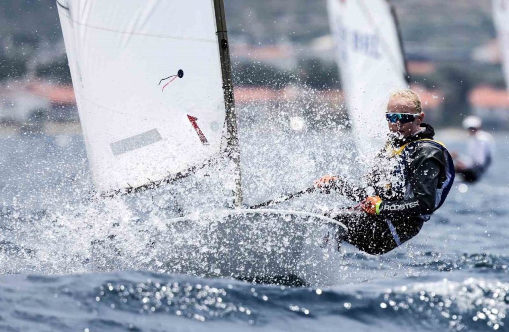 cesmede yelkende kiyasiya rekabet 49bf0246c3b5 |