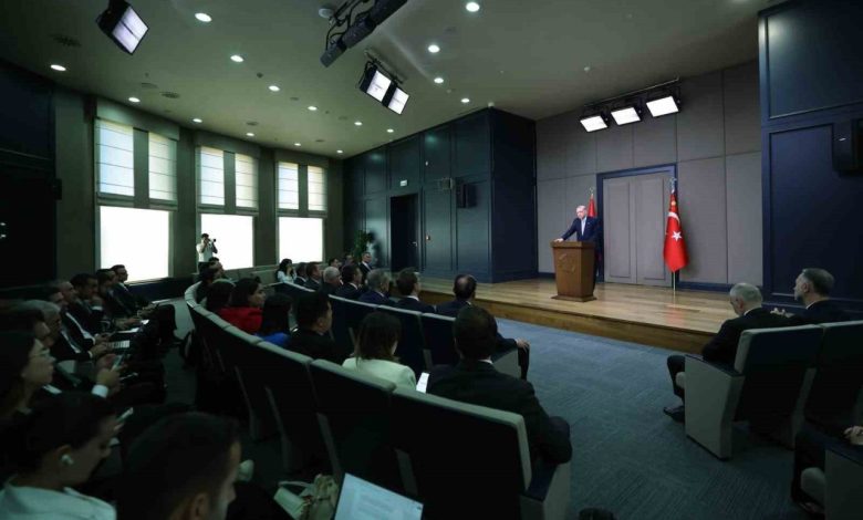 Cumhurbaşkanı Erdoğan: "Taraflar arasında ateşkes sağlanmasına dair mutabakata ulaşıldığı haberini memnuniyetle karşılıyoruz" 1 cumhurbaskani erdogan israil iran savasina iliskintaraflar arasinda ateskes saglanmasina dair mutabakata ulasildigi haberini memnuniyetle karsiliyoruz 799ceec84617 |