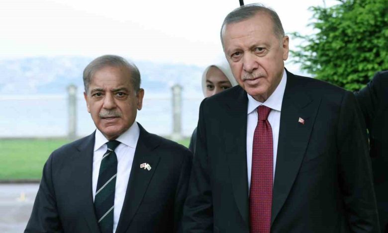 cumhurbaskani erdogan pakistan basbakani serif ile gorustu 43e19c06c705 e1749387821546 |