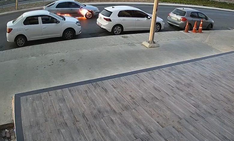 d 100 karayolunda seyir halindeki arac alev aldi ee2b018c4710 |