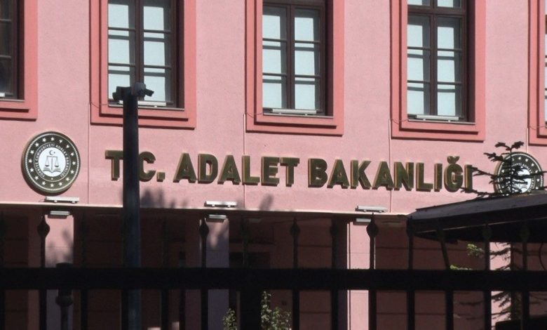 dem partiden adalet bakanligina ziyaret 628b6b59853e |