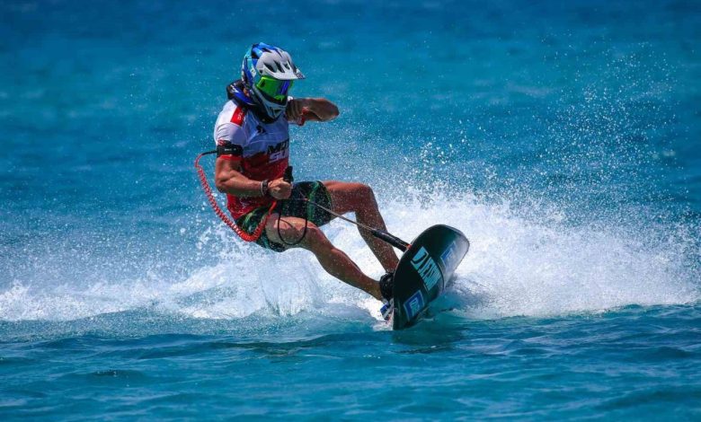 dunya motosurf sampiyonasi cesmede renkli goruntulerle start aldi 5d872305bcb5 |