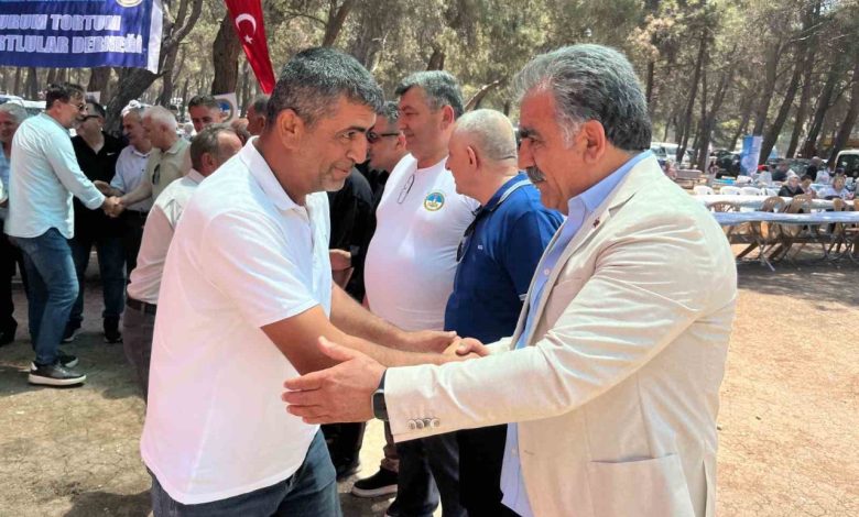 erzurumlular izmirdeki piknik soleninde bir araya geldi 1e4d55be887d |