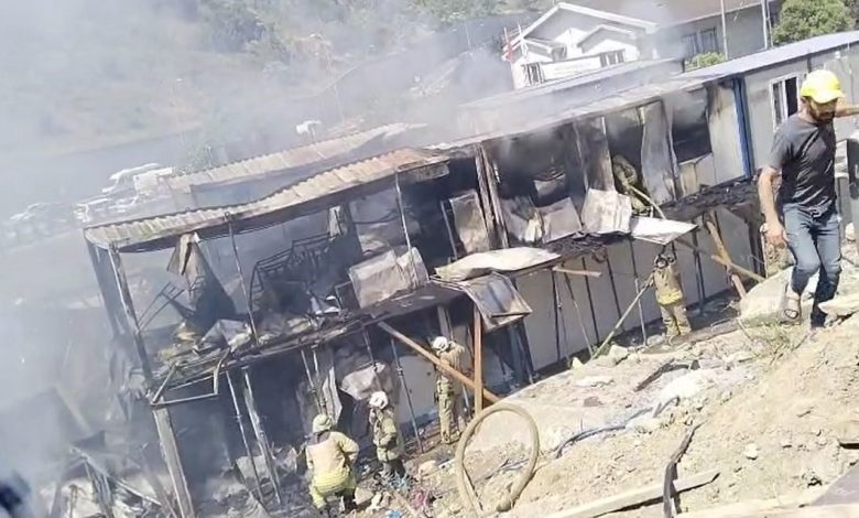 Gaziosmanpaşa’da işçilerin kaldığı konteynerde yangın 1 gaziosmanpasada iscilerin kaldigi konteynerde yangin 9865b15a243f |