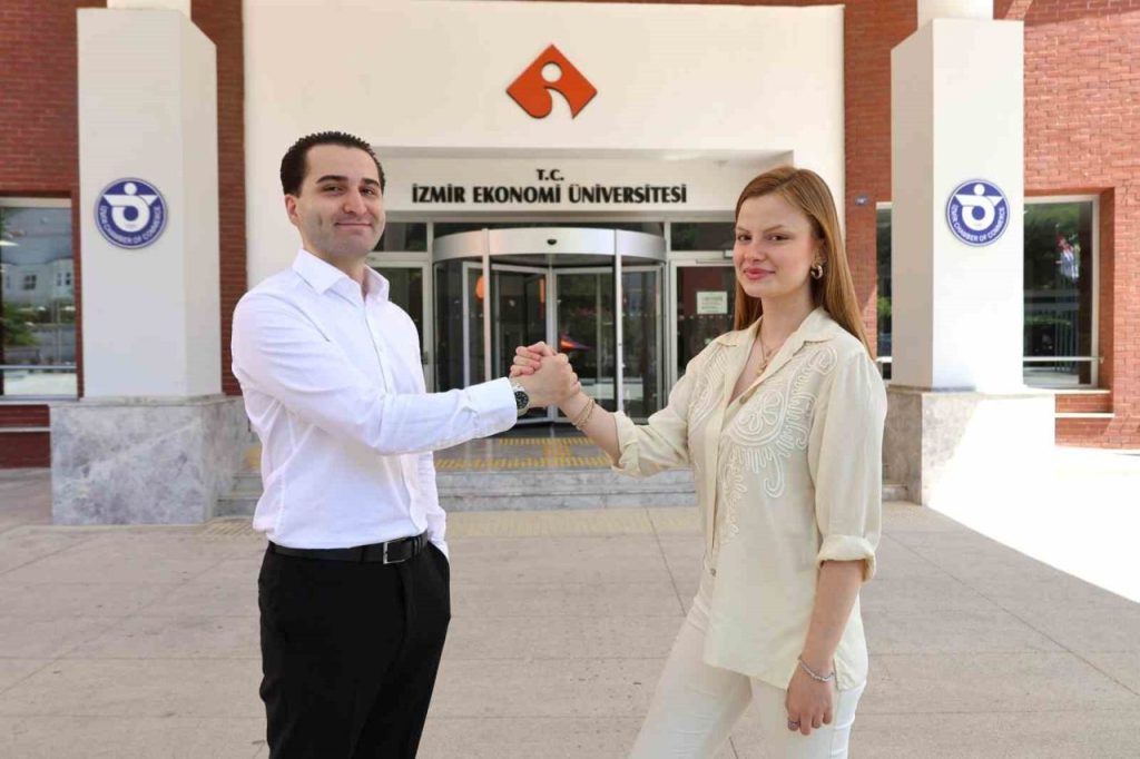 genc hukukcular hollanda yolcusu ab36bcdb852b |