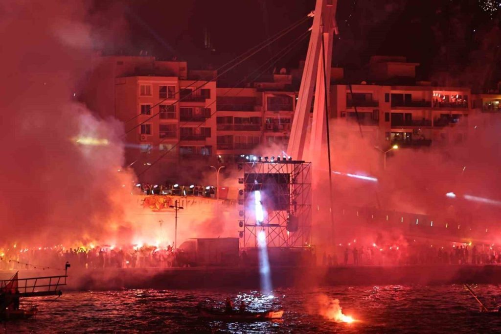 goztepe 100 yasini buyuk bir coskuyla kutladi d8797e2b30af |