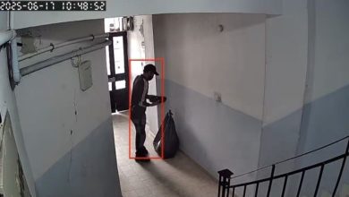 hirsiz ayakkabilari buyuk siyah posete doldurup kacti 2d4029bf2db7 |