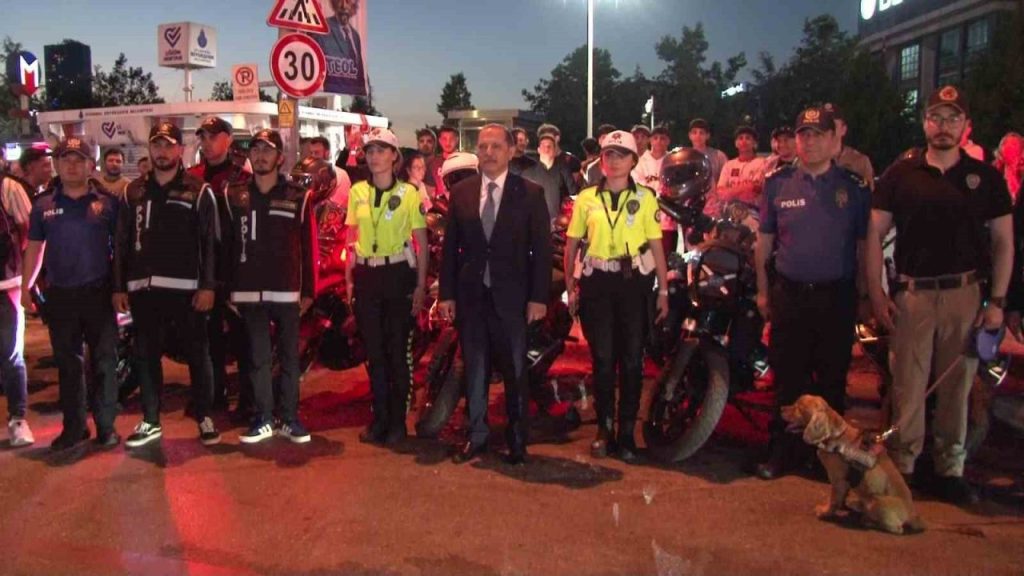 istanbul emniyet muduru selami yildiz umraniyede asayis ve narkotik uygulamasini yerinde denetledi d3520b41c746 |