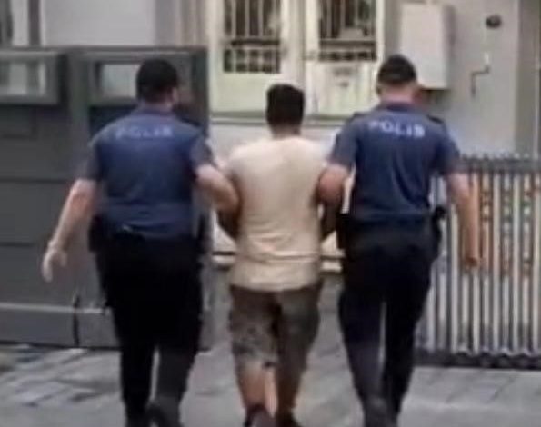 İzmir’de çocuk istismarcısı yakalandı 1 izmirde cocuk istismarcisi yakalandi d1bd525ae1b6 |