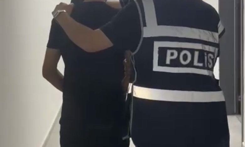 izmirde dugun oncesi silah operasyonu 2 tutuklama 1cb15fe5401a |