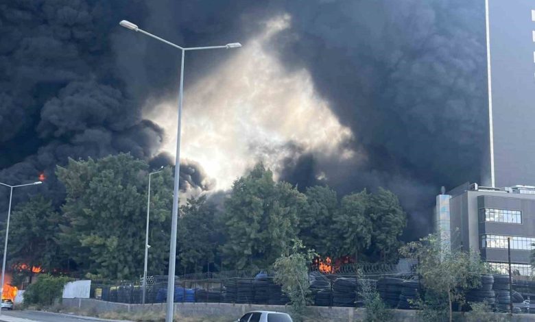 izmirde fabrika yangini mudahele suruyor 40434411b45e |