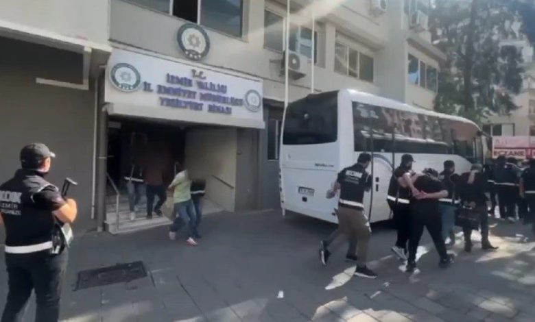 izmirde silahli suc orgutune safak operasyonu 17 tutuklama 4d344b360df3 |