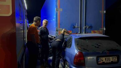 kamyonun altina giren otomobilde can pazari 1 olu 1 agir yarali 455053040c94 |
