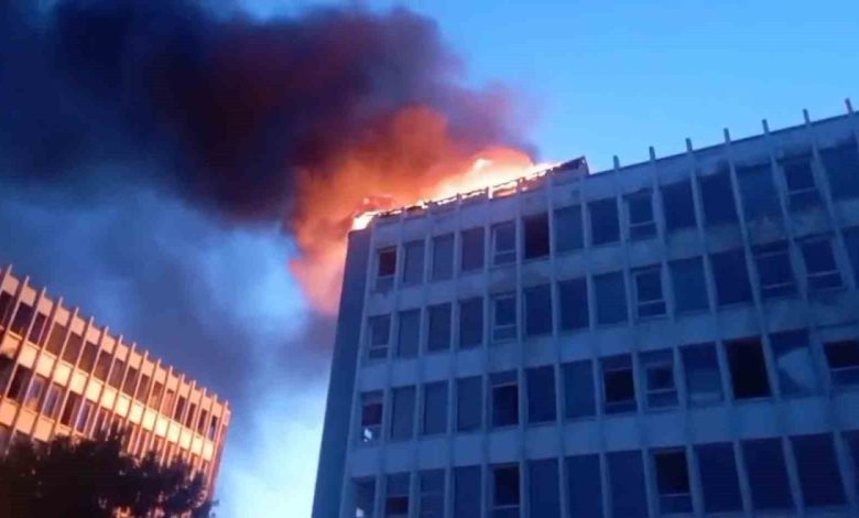 Kartal’da korkutan yangın 1 kartalda korkutan yangin 0615f3267d22 |