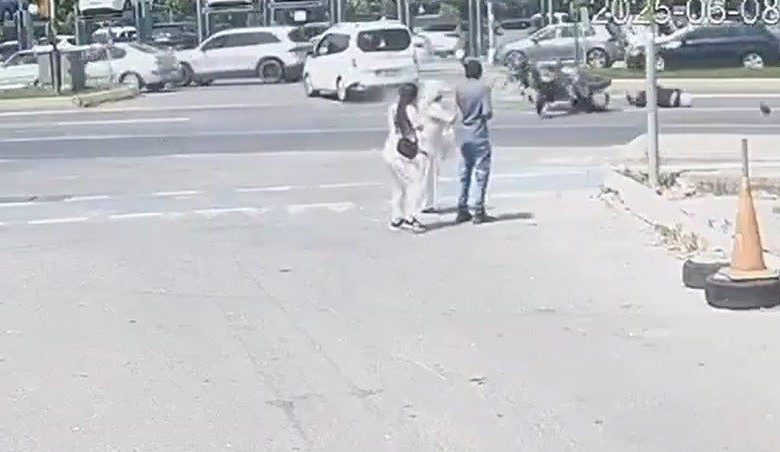 kartalda yurekleri agizlara getiren kaza iki polisin yaralandigi kaza kamerada d937419ddd83 |