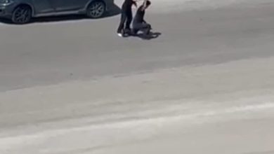 kendisine siddet uygulayan esini savunan kadina vatandaslardan tepki 96d8f531e584 |
